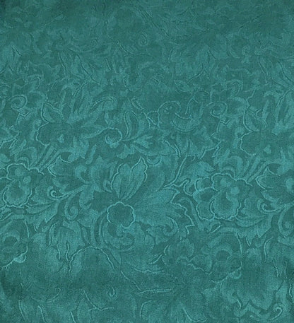 Jacquard Wild Rags in Dark Pink