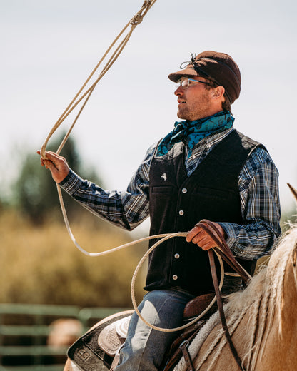 Men's Wyoming Wool Vest in Black