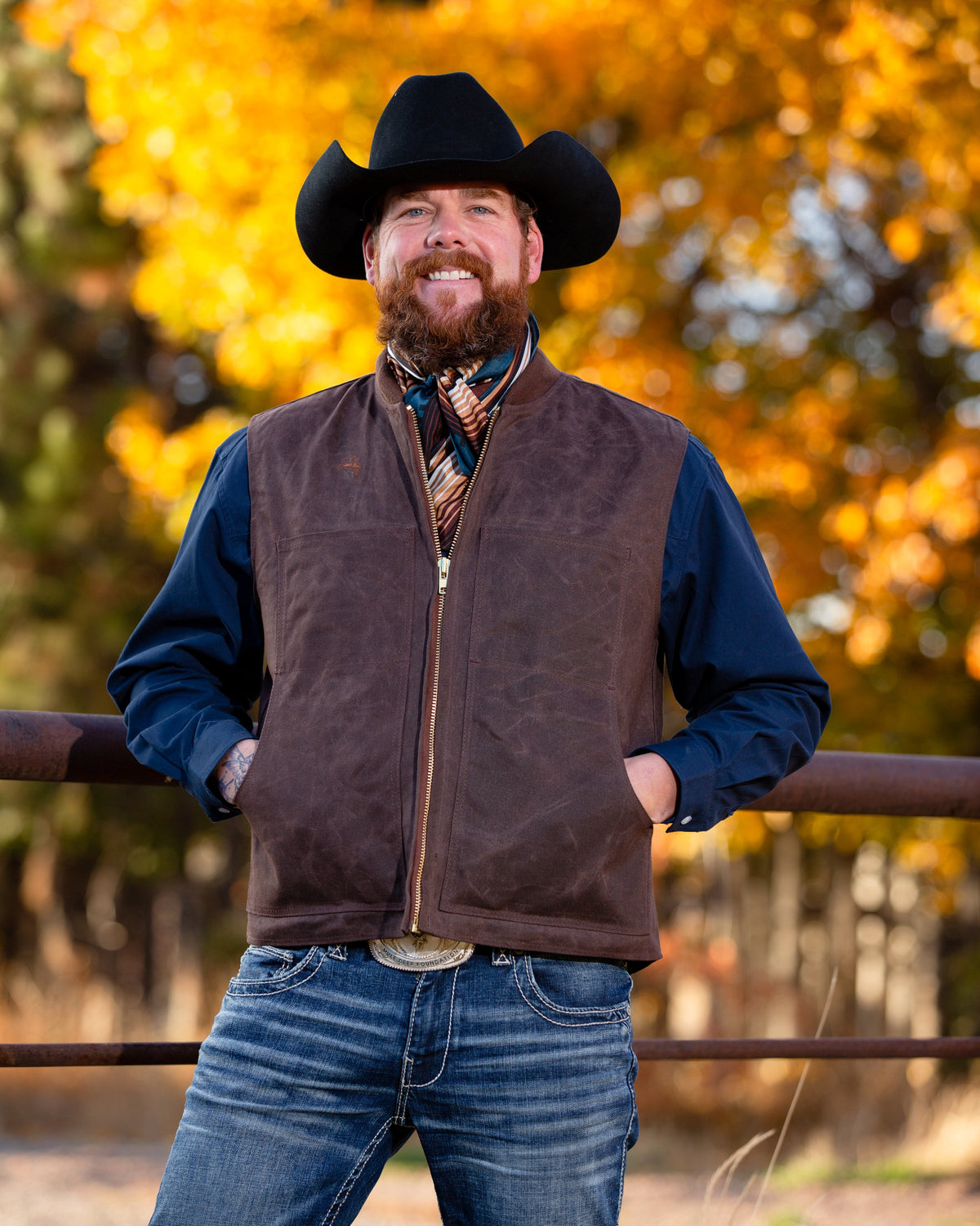 Men's Dillon Vest in Chocolate