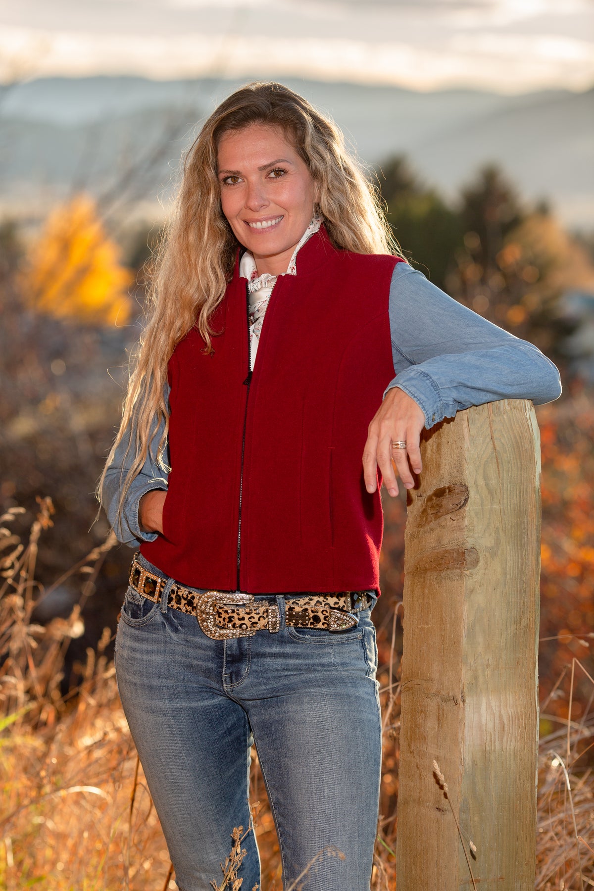 Women's Sierra Vests in Black