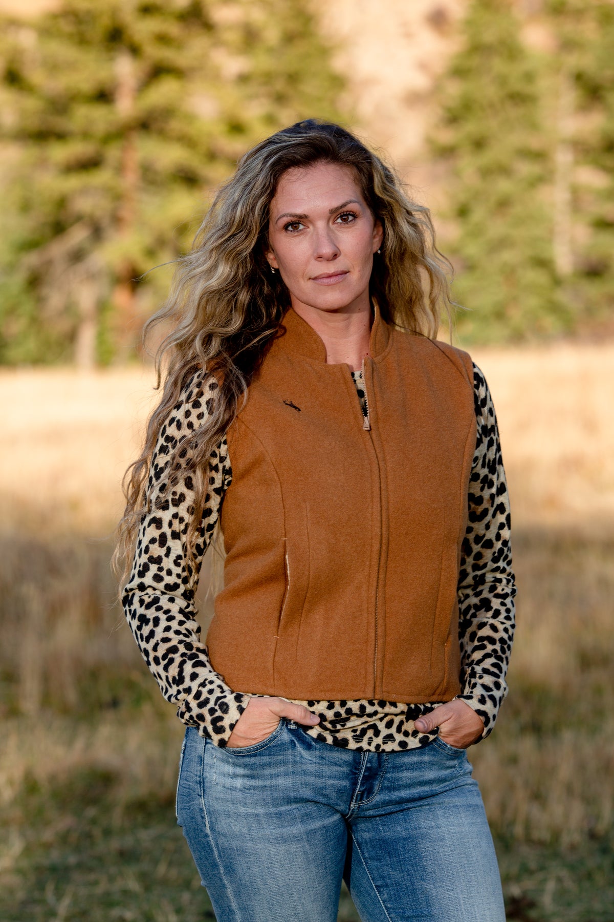 Women's Sierra Vests in Black